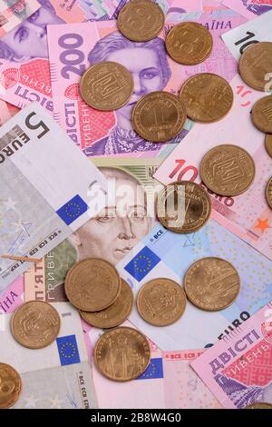 Dollar-Euro-Hrywny-Banknoten Hintergrund Nahaufnahme Stockfoto