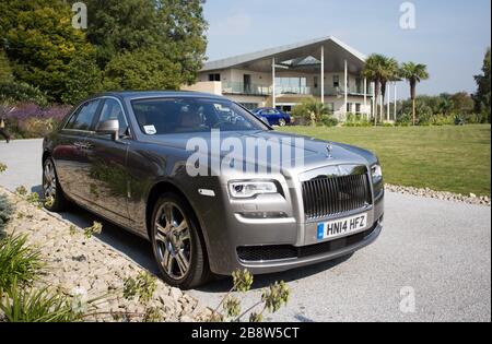 A Rolls Royce Ghost Series 2 aus dem Jahr 2014. Stockfoto