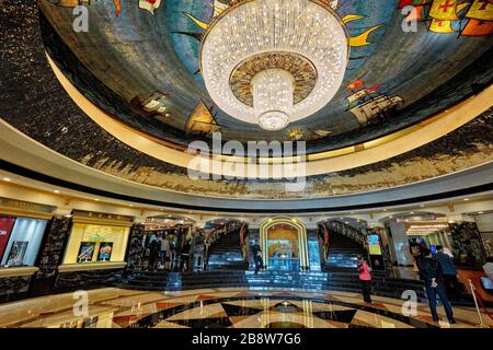 Innenansicht der Hauptlobby im Hotel Lisboa. Macau, China. Stockfoto