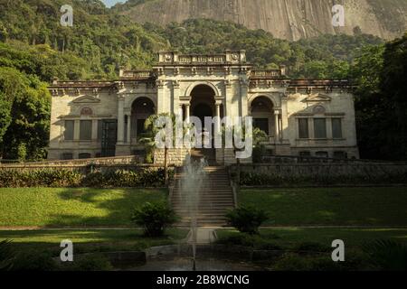 Rio de Janeiro, Brasilien - 12. Dezember 2017: Parque Enrique Lage in Rio de Janeiro, Brasilien Stockfoto