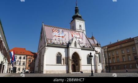 Leere Plätze in Zagreb wegen der Corona-Virusepidemie, nur zwei Tage vor dem schweren Erdbeben in der Stadt Stockfoto