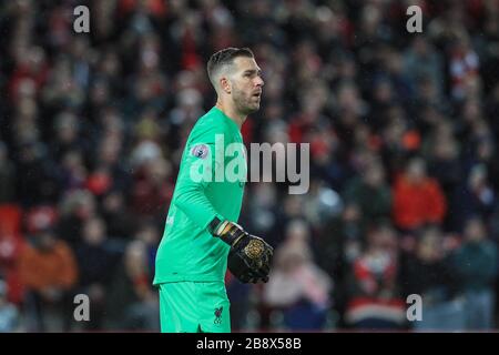 März 2020, Anfield, Liverpool, England; UEFA Champions League, Runde der 16. Etappe 2 von 2, Liverpool gegen Atletico Madrid: Adrian (13) von Liverpool während des Spiels Stockfoto