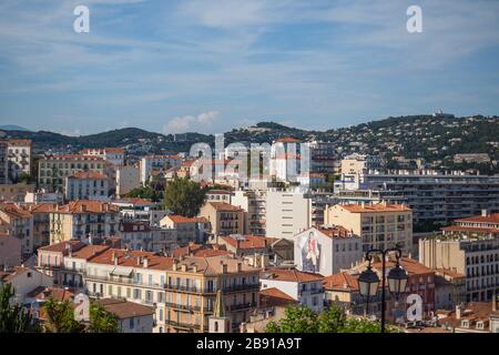 Panoramablick auf Cannes, Frankreich Cote d'Azur. Reisestandorte in Frankreich Stockfoto