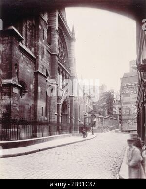 KIRCHE SAINT-SEVERIN STRASSENPRIESTER VON SAINT-SEVERIN Eglise Saint-Séverin, Rue des Prêtres Saint-Séverin. Paris (Vème-Bezirk), 1898. Photographie: Eugène Atget (1857-1927). Paris, musée Carnavalet. Stockfoto