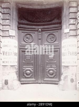 68 RUE FRANCOIS MIRON - HOTEL BEAUVAIS '68, rue François Miron, hôtel de Beauvais', Paris (IVème arr.), 1902. Photographie d'Eugène Atget (1857-1927). Paris, musée Carnavalet. Stockfoto