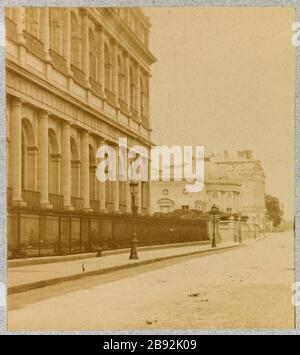 Gare d'Orsay und das aktuelle Museum der Ehrenlegion, 7. Bezirk, Paris Gare d'Orsay et actuel musée de la Légion d'honeur. Paris (VIIème arr.). Photographie anonyme. Tirage sur Papier Albuminé. Paris, musée Carnavalet. Stockfoto