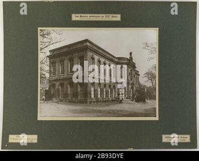 Frühere Häuser im neunzehnten Jahrhundert / Asnieres / Schloss heute Ozanam School Vue extérieure de l'Ecole Ozanam, Asnières. "Les maisons antérieures au XIXème siècle / Asnières / Le Château, aujourd'hui Ecole Ozanam". 1907-04. Photographie de Séeberger Frères. 1907-04. Paris, musée Carnavalet. Stockfoto