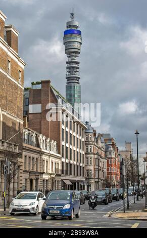 LONDON DER BT-TURM VON DER NEUEN CAVENDISH STREET AUS GESEHEN Stockfoto