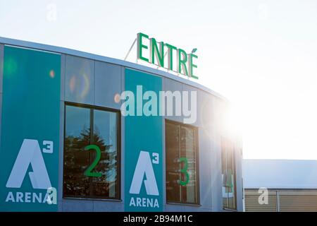 Umea, Norrland Schweden - 14. März 2020: Hockeyarena wegen Virus geschlossen Stockfoto