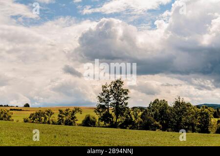 Smolnik am Fluss Oslawa im Bieszczady-Gebirge in Polen Stockfoto