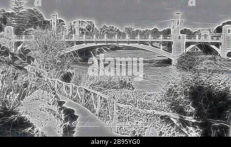 Negativ - "City Bridge", Adelaide, South Australia, um 1935, die Stadtbrücke über den Torrens River., von Gibon neu vorgestellt, Design von warmem, fröhlichem Leuchten von Helligkeit und Lichtstrahlen. Klassische Kunst mit moderner Note neu erfunden. Fotografie, inspiriert vom Futurismus, die dynamische Energie moderner Technologie, Bewegung, Geschwindigkeit und Kultur revolutionieren. Stockfoto