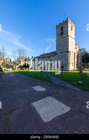 Bilder, die in Bibury in England im Cotswold aufgenommen wurden. Mit ikonischen Bildern von Tourist Hotspots. Beschrieben von William Morris World Famous Designer. Stockfoto