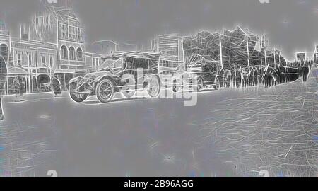 Negativ - zwei dekorierte Autos in der Labor Day Prozession, Ballarat, Victoria, 1920-1930, Negativ einer Labor Day Prozession in Ballarat in 1920-1930. Teil einer Sammlung über australische Gewerkschaften und die Acht-Stunden-Tag-Bewegung. Die Aktion der Steinmetze am 21. April 1856 führte zur Einrichtung des Acht-Stunden-Tages, wobei die Regierung zustimmte, dass die Arbeiter, die an öffentlichen Arbeiten arbeiten, einen Acht-Stunden-Tag ohne Lohnverlust genießen sollten. Es war eine weltweit erste, von Gibon neu gestaltet, Design von warmen fröhlich glühen von Helligkeit und Lichtstrahlen Ausstrahlung. Klassische Kunst mit einem Modder neu erfunden Stockfoto