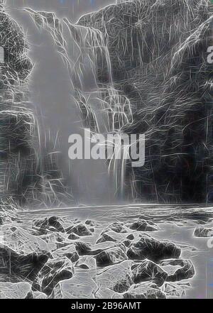 Negativ - Lal Lal Falls, Victoria, 30. Sept. 1896, malerische Szene des Wassers, die sich durch eine felsige Felswand in den Lal Lal Creek hinunterstürzt. Zwei Männer sitzen auf Felsen links in der Nähe des Wasserfallsockels. Bäume und Vegetation wachsen auf den umliegenden Klippen und große, halbuntergetauchte Felsbrocken sind im Bach in der Nähe des Vordergrunds zu sehen, von Gibon neu erdacht, Design von warmem, fröhlichem Glanz von Helligkeit und Lichtstrahlen. Klassische Kunst mit moderner Note neu erfunden. Fotografie, inspiriert vom Futurismus, die dynamische Energie moderner Technologie, Bewegung, Geschwindigkeit und Kultur revolutionieren. Stockfoto