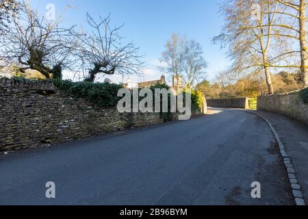 Bilder, die in Bibury in England im Cotswold aufgenommen wurden. Mit ikonischen Bildern von Tourist Hotspots. Beschrieben von William Morris World Famous Designer. Stockfoto