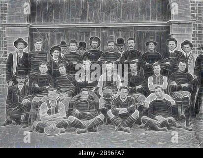 Negativ - Bendigo District, Victoria, um das Jahr 1895, das Epsom Footballteam., von Gibon neu vorgestellt, Design von warmem, fröhlichem Leuchten von Helligkeit und Lichtstrahlen. Klassische Kunst mit moderner Note neu erfunden. Fotografie, inspiriert vom Futurismus, die dynamische Energie moderner Technologie, Bewegung, Geschwindigkeit und Kultur revolutionieren. Stockfoto