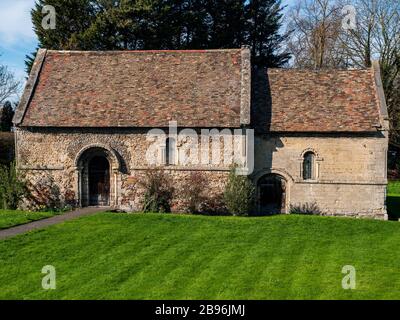 Leprakapelle oder Kapelle der Hl. Maria Magdalena, Cambridge, Großbritannien. Die romanesqe Kapelle aus dem 12. Jahrhundert ist eines der ältesten Gebäude in Cambridge. Stockfoto