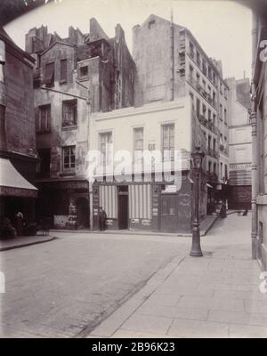 ECKE PARCHEMINERIE UND Boutebrie Angle des rues de la Parcheminerie et Boutebrie. Paris (Vème-Bezirk), 1912. Photographie: Eugène Atget (1857-1927). Paris, musée Carnavalet. Stockfoto