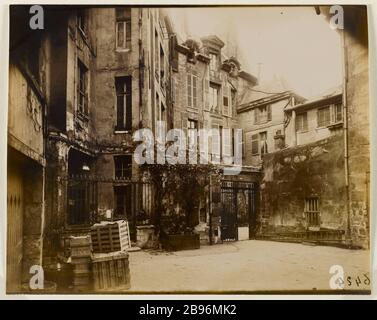 GERICHT ROHAN/HOF VON ROUEN, GARTENSTRASSE, 6. BEZIRK, PARIS Cour de Rohan/Cour de Rouen, rue du jardinet. Paris (VIème arr.), 1923. Photographie d'Eugène Atget (1857-1927). Paris, musée Carnavalet. Stockfoto