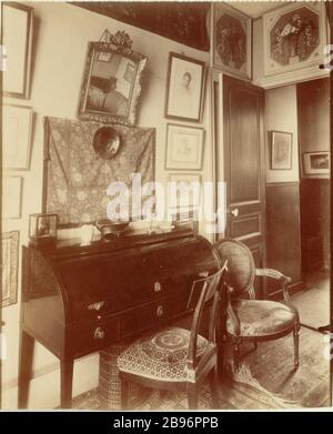 INNENAUSSTATTER C HERR RUE DU MONTPARNASSE 'Intérieur de Monsieur C. décorateur, rue du Montparnasse', Paris (XIVème arr.), 1910. Photographie d'Eugène Atget (1857-1927). Paris, musée Carnavalet. Stockfoto