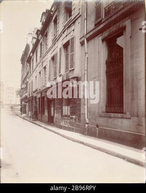 ALTES HAUS, GROSSE 3 RUE AUGUSTINS Vieille Maison, 3 rue des Grands-Augustins, hôtel Dupré de Saint-Maur. Paris (VIème-Bezirk). Photographie d'Eugène Atget (1857-1927). Paris, musée Carnavalet. Stockfoto
