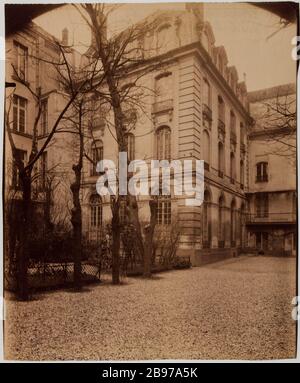 Altes Paris. Ehemaliges Kloster der englischen Benedikteen, Saint-Jacques-Straße, 5. Bezirk, Paris Vieux Paris. "Ancien monastère des Bénedictins anglais, rue Saint-Jacques, Paris (Vème arr.)". Photographie d'Eugène Atget (1857-1927). Papieralbuminé. Entre 1885 und 1927. Paris, musée Carnavalet. Stockfoto