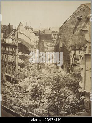 KRIEGSKATASTROPHEN: THEATER DES HEILIGEN MARTIN TÜRFEUER J. ANDRIEU. "DÉSASTRES de la guerre : théâtre de la porte Saint-Martin incendié". Paris, musée Carnavalet. Stockfoto