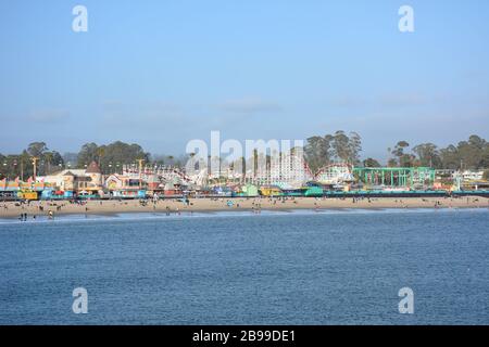 Santa Cruz Beach Boardwalk Vergnügungspark von Santa Cruz Wharf, Kalifornien, USA. Stockfoto