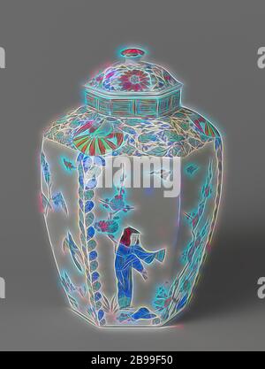 Zwei Vasen mit Deckel Vase mit Deckel, mehrfarbig bemalt mit einem Kakiemon Dekor, Vase mit Deckel aus bemaltem Porzellan. Die Vase ist mit drei Darstellungen bemalt, die durch vertikale Blattrahmen auf beiden Seiten von drei der sechs Rippen getrennt sind: Zwei Reiher von Felsen und blühenden Pflanzen, zwei Vögel von einem Bambusstamm, Felsen und Blumen und eine weibliche Figur mit einem Fächer und einem Blumenzweig in ihm die Hände an einem blühenden Zweig. Die Vase ist eine Kopie nach japanischem Beispiel. Die Vase ist markiert., Meissener Porzellan Manufaktur, Meissen, c. 1725 - c. 1730, Porzellan (Material), H 35.5 cm × T 25.0 cm, Stockfoto