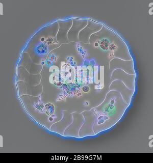 Untertasse, bunt mit Deutsche Blumen, Insekten und Früchte, Runduntertasse aus bemaltem Porzellan die Schale ist mit Deutsche Blumen, Insekten und Früchten bemalt. Die Bordüre ist mit dem Neuozier-Muster geprägt. Das Gericht ist gekennzeichnet und gehört zu einem Service, Meissener Porzellan Manufaktur, Meissen, c. 1750 - c. 1760, Porzellan (Material), d 29.5 cm × h 5 cm, neu gestaltet von Gibon, Design von warmen fröhlich glühen von Helligkeit und Lichtstrahlen Ausstrahlung. Klassische Kunst neu erfunden mit einem modernen Twist. Fotografie inspiriert von Futurismus, umarmt dynamische Energie der modernen Technologie, Bewegung, Geschwindigkeit und re Stockfoto