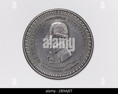 Louis-Alexandre, Duc de La Rochefoucauld d'Anville, Mitglied der verfassunggebenden Versammlung (1789-1791), Vorsitzender des Verwaltungsrates des Pariser Departements (1701-12) P.G Liénard (1849-1900). Louis-Alexandre, duc de La Rochefoucauld d'Anville, député à l'Assemblée constituante (1789-1791), président du directoire du départemental de Paris (1791). Argent repoussé. Paris, musée Carnavalet. Stockfoto