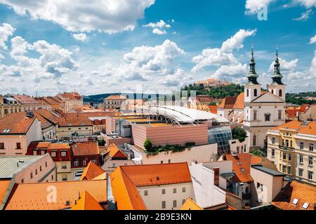 Burg Spielberg und das Stadtbild von Alten Rathaus turm in Brünn, Tschechische Republik Stockfoto