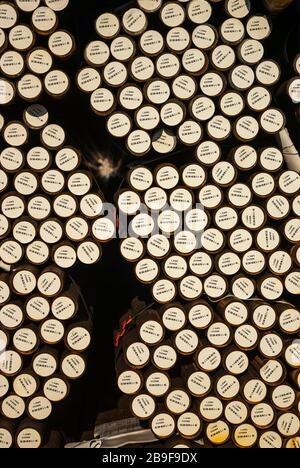 Stahl, Rundstahl im Außenlager, Metall, Rohstoff, Stangenmaterial Stockfoto