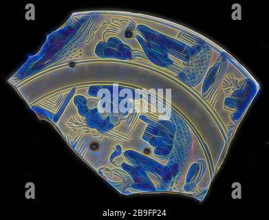 Zwei Faience-Plattenfragmente, blau auf weiß, Landschaften und Chinesen auf Rand und Spiegel, Teller-Geschirr-Halter Boden finden keramische Steingutglasur Zinnglasur , Archäologische Archäologische Archäologie Rotterdam-Tiefbaugrube Bijenkorf Bodenfindung Metro Bijenkorf Rotterdam März 1966 Stockfoto