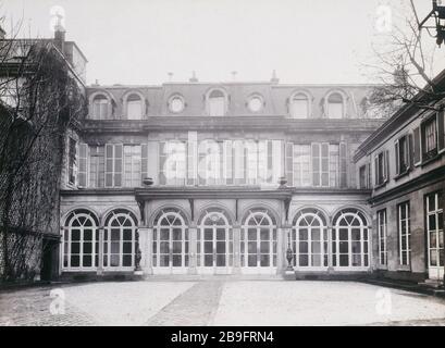 7 RUE de LA CHAIR 7, Rue de la Chaise, façade sur cour. Paris (VIIème arr.). Photographie de Charles Lansiaux (1855-1939). Paris, musée Carnavalet. Stockfoto