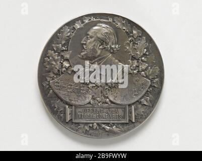 Leon Gambetta (1838-1882), Mitglied der Regierung der nationalen Verteidigung (1870), Präsident der Abgeordnetenkammer (1879-1881), Vorsitzender und Außenminister (1881-1882), 1891 Ernest Paulin Tasset (1834-1919). Léon Gambetta (1838-1882), membre du Gouvernement de la défense nationale (1870), président de la Chambre des députés (1879-1881), président du Conseil et ministre des Affaires étrangères (1881-1882). Argent, 1891. Paris, musée Carnavalet. Stockfoto