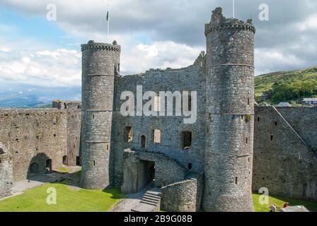 Atemberaubender Blick auf Harlech Castle in Nordwales Stockfoto