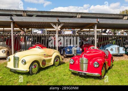 Austin J40 Pedalwagen, Settrington Cup, Goodwood Revival 2018, West Sussex UK Stockfoto