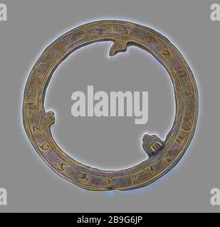 Bruchstück der Sonnenuhr, Sonnenuhr Messinstrument Boden finden Messing Metall h 0.4, eingegossen graviert Tasche Sonnenuhr Tasche flacher Kreis, auf dem die Stunden eingraviert sind Überreste des Rahmens der Finne, die vor dem Gießen der Schatten-Skala hochgeklappt werden konnte: T; 56789101112 12345678 Archäologische Ausgrabungen Rotterdam-Noord Agniesebuurt Schiebuurt St. Franciscus Gasthuis Zeiterhaltung Vorkehrungen Bodenbeschaffenheit Schiebade erste große Abfallgrube unter der Grundlage der Fassade des St. Franciscus Gasthuis Rotterdam 18. März 1977 Stockfoto