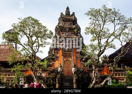 Pura Taman Saraswati Tempel, Ubud, Bali, Indonesien. Stockfoto