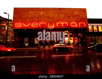 Beschreibung das Everyman Theatre steht am Nordende der Hope Street, Liverpool, Merseyside, England, Großbritannien Stockfoto