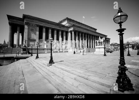 St. George's Hall am St George's Place im Zentrum der englischen Stadt Liverpool, Großbritannien Stockfoto