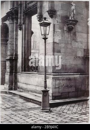 ALBUM FURNITURE ''Album mobilier urbain: Réverbère, école des Beaux Arts, VIème arronisement', vers 1860. Photographie de Charles Marville (13-1879). Paris, musée Carnavalet. Stockfoto