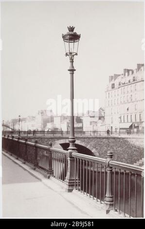 ALBUM FURNITURE Charles Marville (13-1879). "Album mobilier urbain: Canal Saint-Martin, réverbère. Xème arrondissement', vers 1860. Paris, musée Carnavalet. Stockfoto