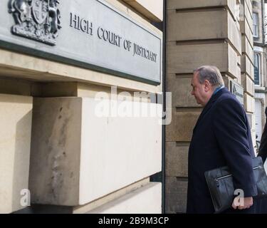 Edinburgh, Großbritannien. März 2020. Bild: Alex Salmond - ehemaliger erster Minister Schottlands und ehemaliger Führer der Scottish National Party (SNP). Alex Salmond wird am 11. Tag seines Prozesses vor dem hohen Gericht antreffen, wo die Jury voraussichtlich heute ein Urteil zurückbringen wird. Stockfoto