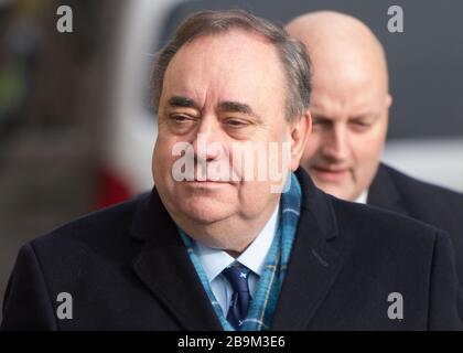 Edinburgh, Großbritannien. März 2020. Bild: Alex Salmond - ehemaliger erster Minister Schottlands und ehemaliger Führer der Scottish National Party (SNP). Alex Salmond wird am 11. Tag seines Prozesses vor dem hohen Gericht antreffen, wo die Jury voraussichtlich heute ein Urteil zurückbringen wird. Stockfoto