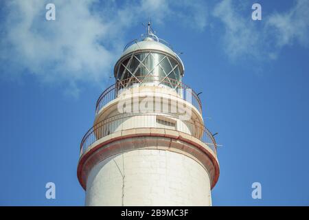 Weißer Leuchtturm am Cap de Formentor auf Mallorca, Spanien Stockfoto