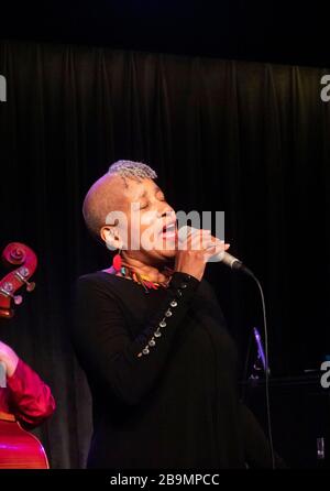 René Marie Preforming bei Jazz im Lincoln Center, Shanghai, China Stockfoto