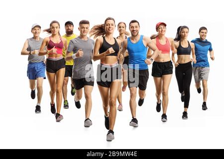 In voller Länge Portraitaufnahmen von vielen jungen und älteren Menschen, die in Sportswear laufen, isoliert auf weißem Hintergrund Stockfoto