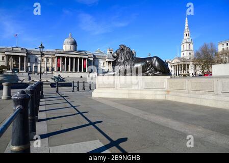 Ein desertierter Trafalgar Square, am Tag vor der Londoner Sperrung infolge der Coronavirus Pandemie 2020 Stockfoto